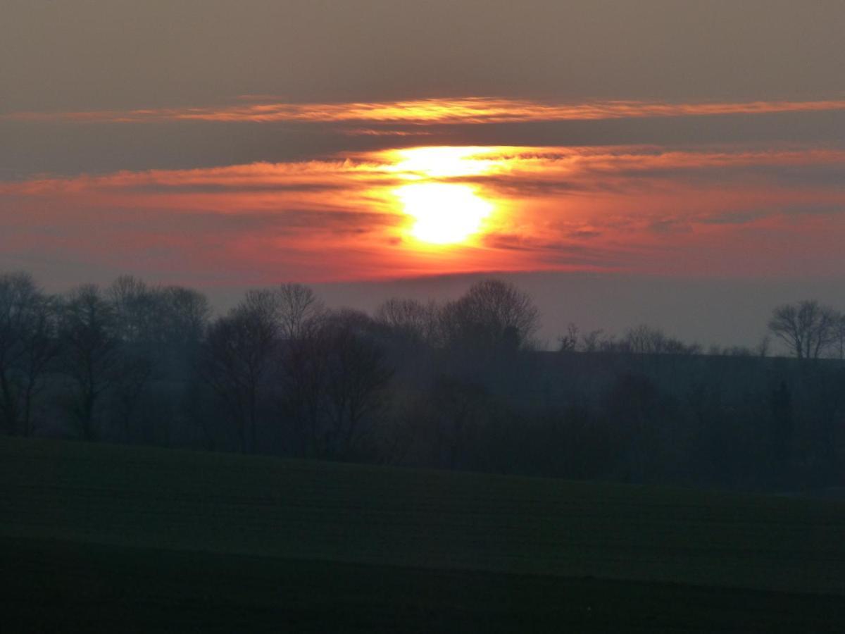 Gite De Caractere Lopérec Exteriör bild